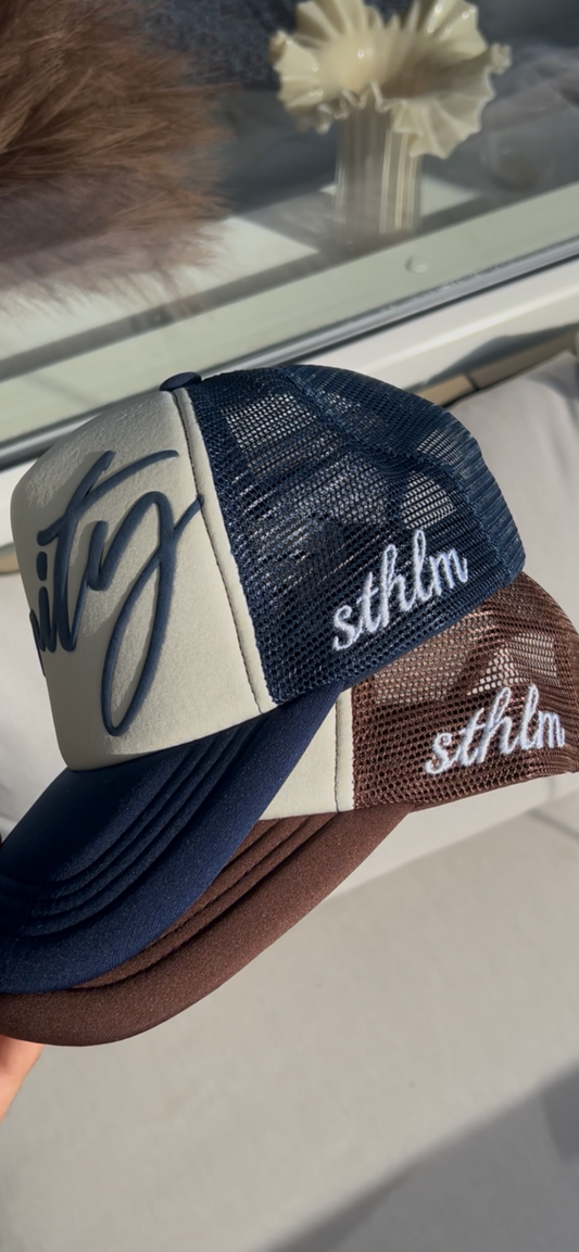 TRUCKER CAP